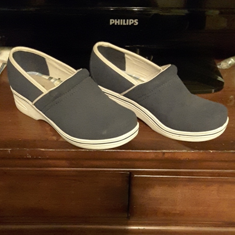 Croft & Brown clogs